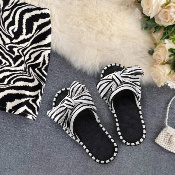 Women's Yellow White Memory Foam House Eurytides Slide Slippers Shoes - Picture 2 of 9